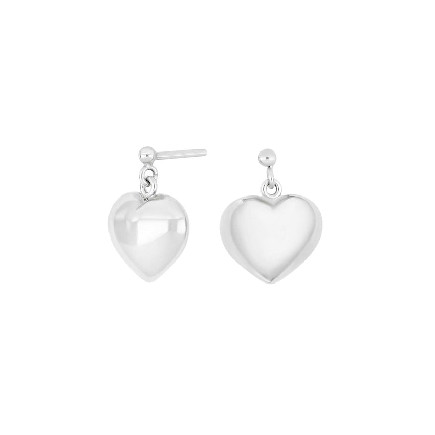 Bailando52 hjerteørestikker i rhodineret 925 sterlingsølv fra Nordahl Jewellery med 10 x 12 mm hængende hjertevedhæng.